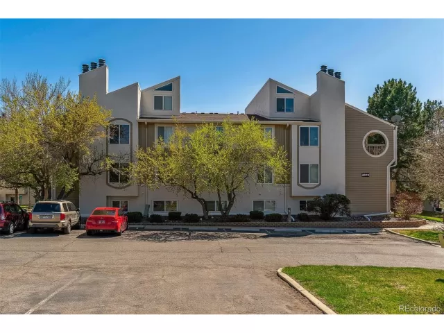 MLS: 9600729 Condo For Sale