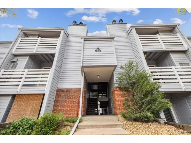 MLS: 9604828 Condo For Sale