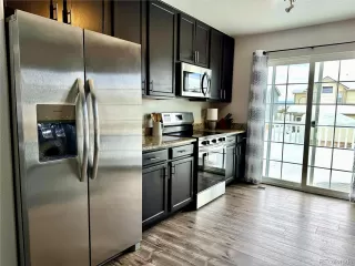 Photo #5: 9606346 Listing