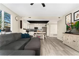 Photo #2: 9609289 Listing