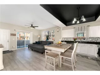 Photo #4: 9609289 Listing