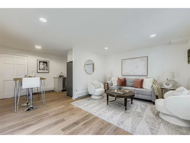 MLS: 9611359 Condo For Sale