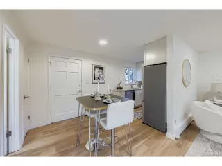 Photo #4: 9611359 Listing