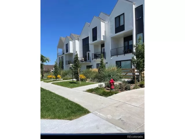 MLS: 9612956 Condo For Sale