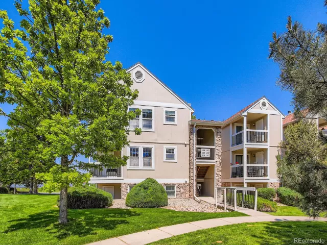 MLS: 9616304 Condo For Sale