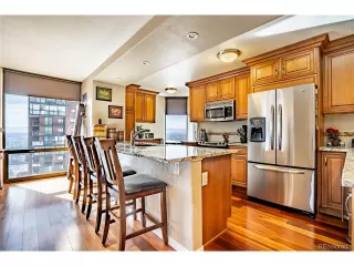 Photo #5: 9617704 Listing