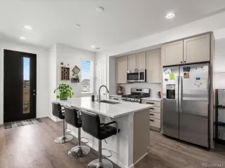 Photo #4: 9618224 Listing