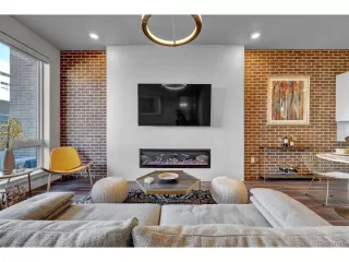 Photo #6: 9618788 Listing