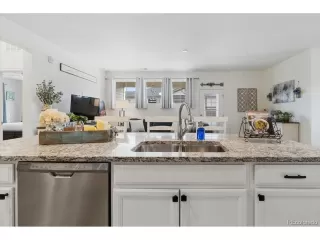 Photo #2: 9622089 Listing 