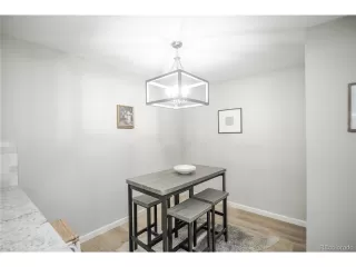 Photo #6: 9624186 Listing