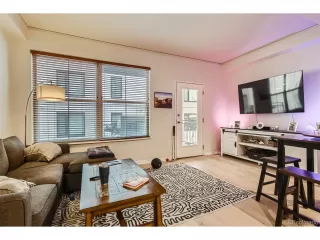 Photo #5: 9624908 Listing 