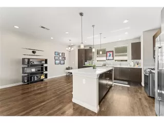 Photo #2: 9625462 Listing