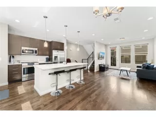 Photo #4: 9625462 Listing