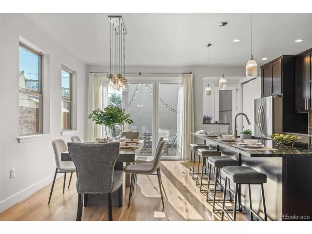 MLS: 9625534 Condo For Sale