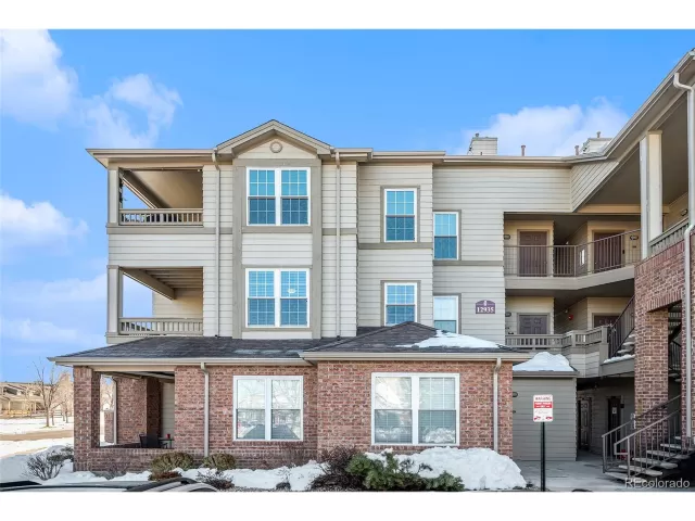 MLS: 9625901 Condo For Sale