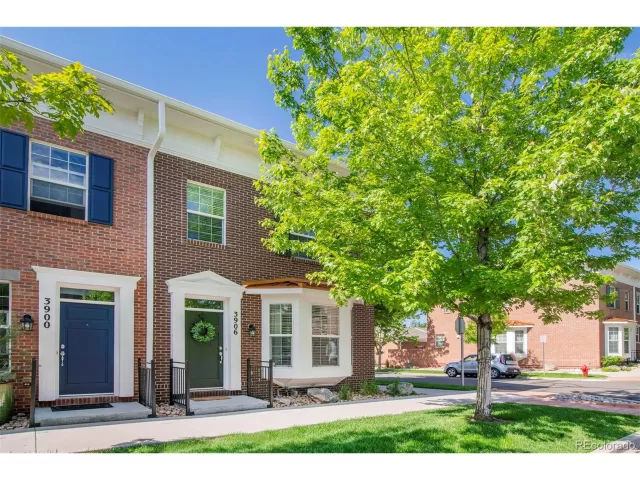 MLS: 9628024 Condo For Sale