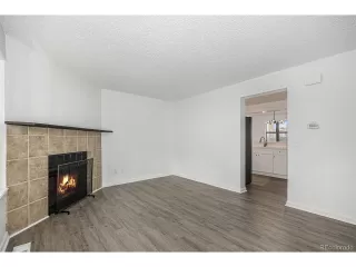 Photo #4: 9629755 Listing