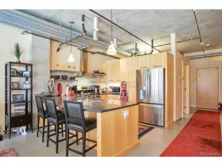 Photo #4: 9629871 Listing