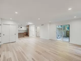 Photo #4: 9629882 Listing