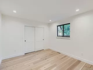 Photo #5: 9629882 Listing