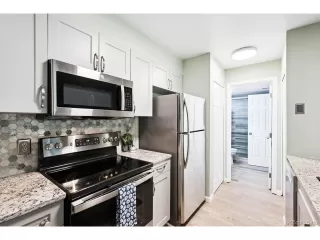 Photo #3: 9629954 Listing