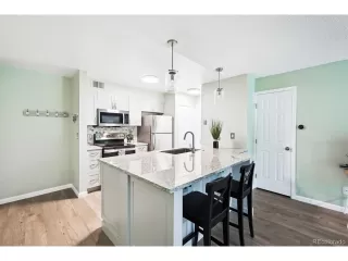 Photo #4: 9629954 Listing