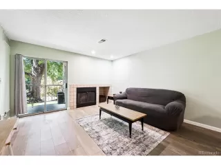 Photo #6: 9629954 Listing