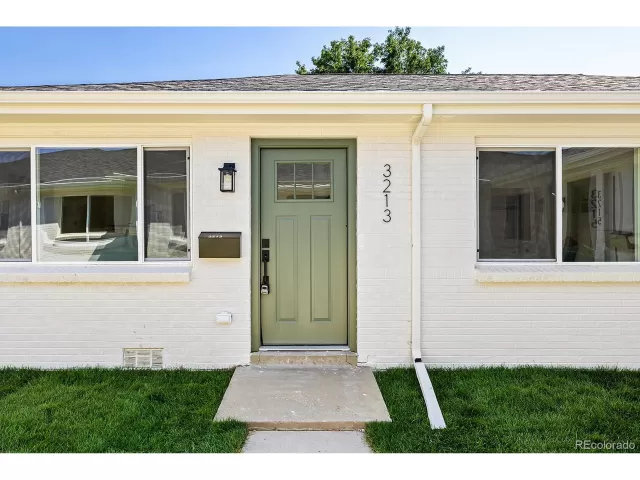 MLS: 9631867 Condo For Sale