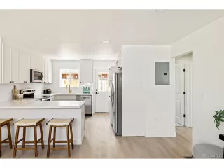 Photo #4: 9631867 Listing 