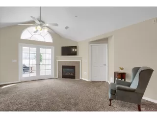 Photo #5: 9636162 Listing