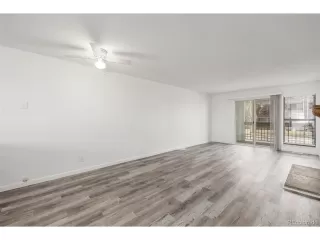 Photo #6: 9640124 Listing