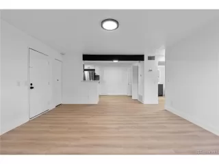 Photo #2: 9640159 Listing 