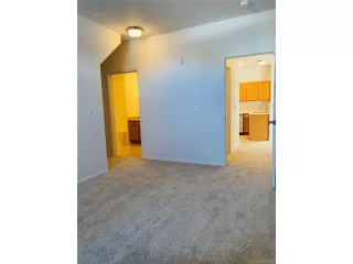 Photo #5: 9643925 Listing 