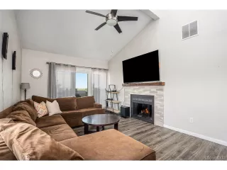 Photo #3: 9647141 Listing