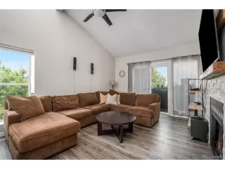 Photo #4: 9647141 Listing