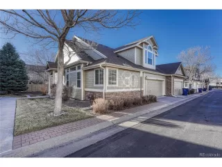 Photo #5: 9647698 Listing