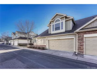 Photo #6: 9647698 Listing