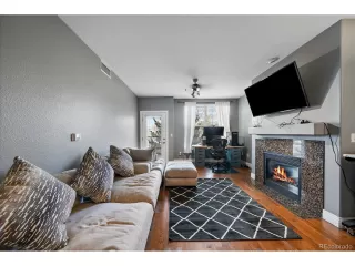 Photo #2: 9647875 Listing