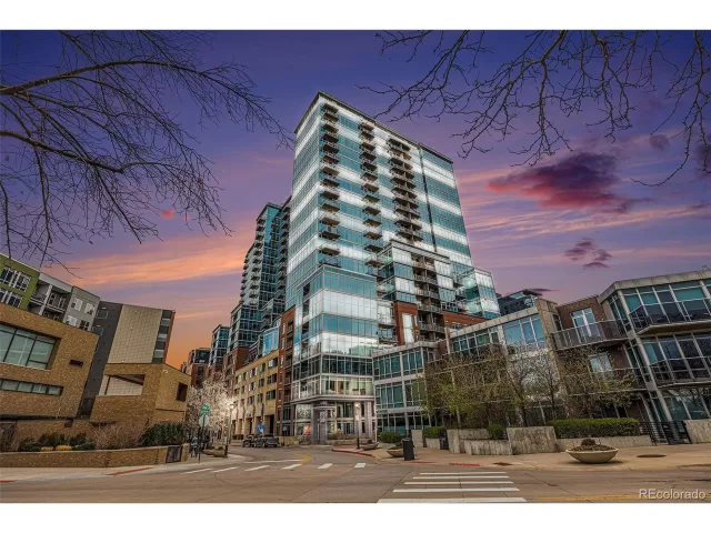 MLS: 9648813 Condo For Sale