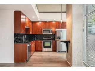 Photo #2: 9648813 Listing 