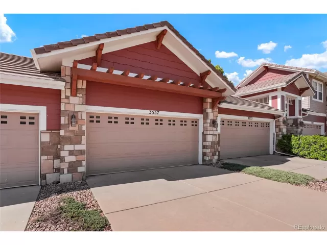 MLS: 9648983 Condo For Sale