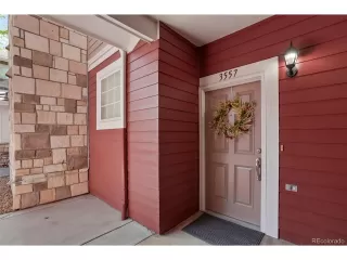 Photo #2: 9648983 Listing 