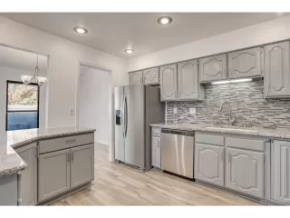 Photo #2: 9649963 Listing 