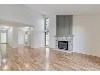 Photo #5: 9649963 Listing 