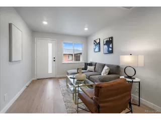 Photo #2: 9650053 Listing 
