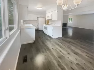 Photo #5: 9651709 Listing 