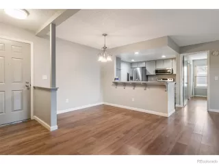 Photo #4: 9653691 Listing