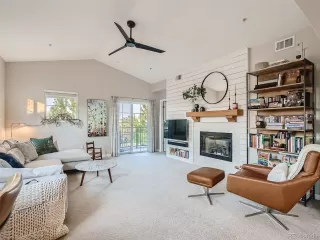 Photo #4: 9656561 Listing
