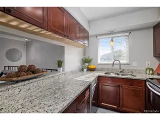 Photo #3: 9656580 Listing