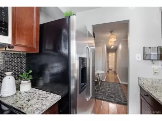 Photo #5: 9656580 Listing